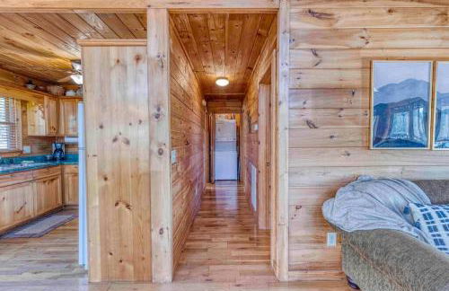 Serene Cabin*Mountain Views*Hot Tub*Large Decks - Foto 24