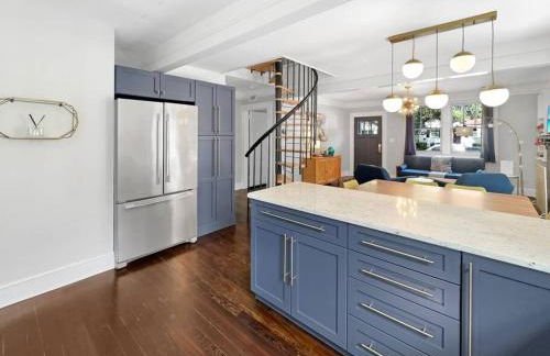 Location! Minutes to Downtown and Folly Beach - Foto 11