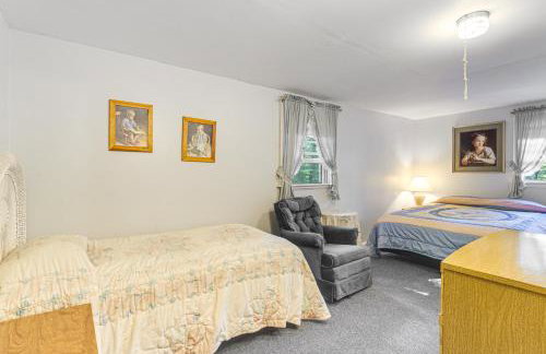 Quiet and Remote Cottage on Panther Pond! - Foto 16