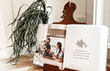 Stay Portland - The Graffiti Alley Tiny House - Food, Art & Beer - Photo 10