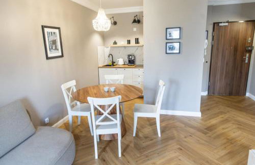 SOLAR Apartments I Stare Miasto 10min I Parking Free I Winda I Balkon - Photo 27