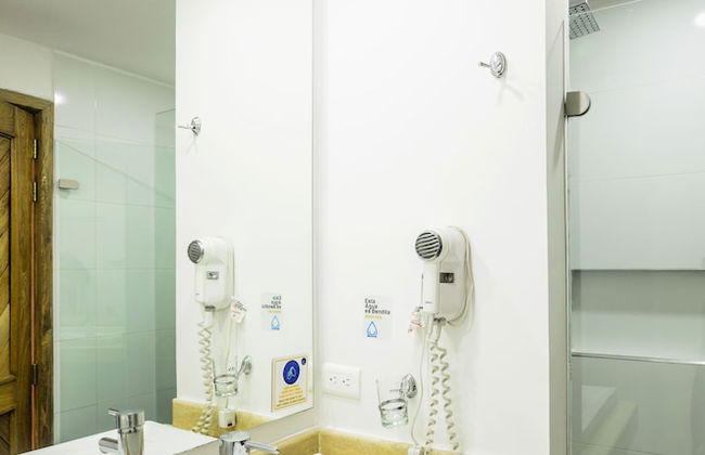 Travelers Suites Edificio Fontana Plaza - Photo 19