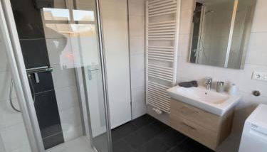 Kleiner Hookie in Hooksiel mit Hund - Foto 2