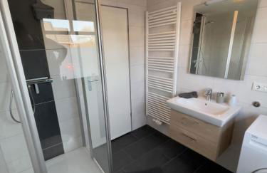 Kleiner Hookie in Hooksiel mit Hund - Foto 2