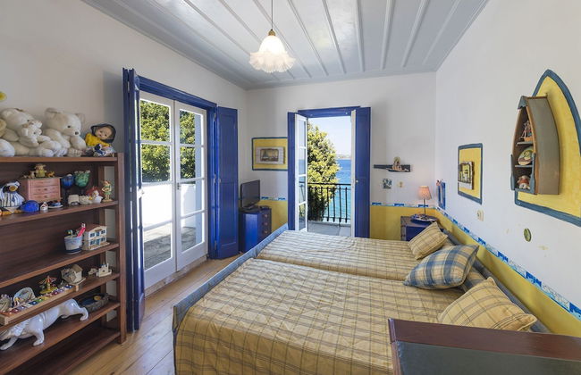 Beachfront Spetses Spectacular Fully Equipped Traditional Villa Families,groups - Photo 25