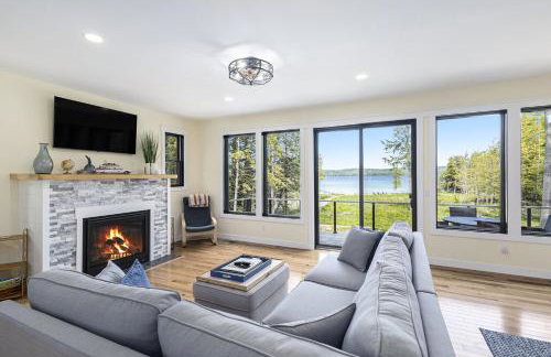 Torch Lake Blue 4BDR Beachfront House ➠ 2364 - Photo 15