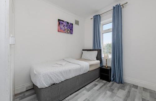 The Comfy Contractors Resort, Free Private Parking & Wifi, 7 beds - Foto 24