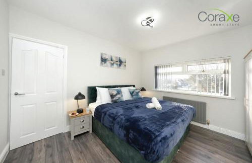 3 Bedroom Luxe Living for Contractors and Families by Coraxe Short Stays - Foto 3