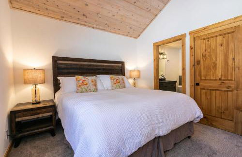 Kokanee at Tahoe Donner - Charming 3 BR - Pool Table - Fireplace - Amenity Access! - Foto 11