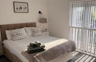 Stay solihull 5 mins to NEC and AIRPORT SLEEPS 6 contractor friendly 3 bathrooms driveway parking 3 - Foto 7