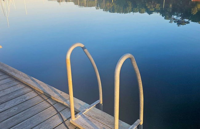 4 Star Holiday Home in Tjorn - Foto 39