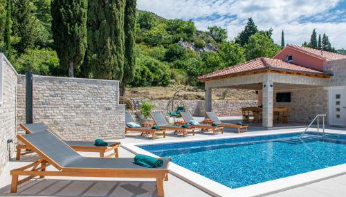 Villa Pajkan - Foto 2