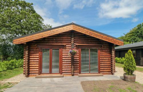 Carlton Lodge 1 - Photo 1