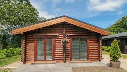 Carlton Lodge 1 - Photo 1