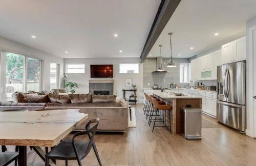 Zen Haus* Lavish Getaway w/ Gym, Sauna, Hot Tub - Foto 43