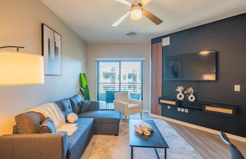 Bright 1BR Uptown Biltmore Gym Pool Parking WD - Foto 28