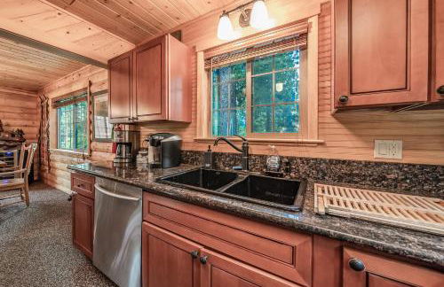 The Stew Cabin Cozy Escape Fireside Memories - Foto 22