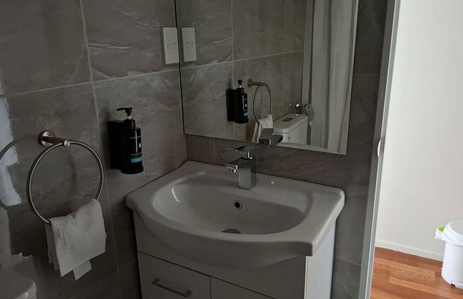 1 Double 2 single 2 Sofa Beds Suite 4 - Photo 11