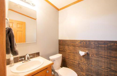 Spacious Leelanau home near the best of Michigan - Foto 28