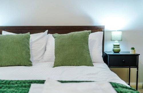 Sleek 2BR Altrincham Home Parking Near Station - Foto 29