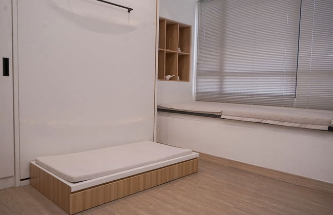 Modern And Comfy Studio At Collins Boulevard Apartment - Foto 8