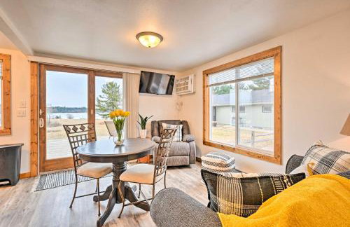 Waterfront Castle Rock Lake Cabin with Deck and Grill - Foto 1