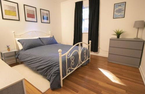 Private Single Family Home Close to Both Water and Downtown! - Foto 28