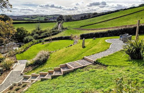 Fresh Modern Home, Stunning Views, Great Location - Foto 9