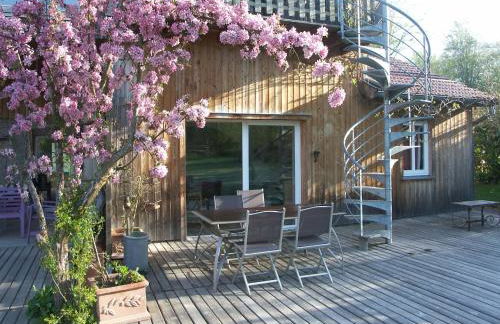 Holiday Home in Auvergne With Roofed Garden and Terrace - Foto 4