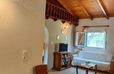 Emis House Krioneri - Photo 12