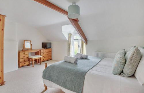 Luxury Farmhouse Retreat with Private Hot Tub & EV - Foto 15