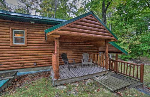 Updated Manistique Log Cabin, Yard and Fire Pit - Foto 23