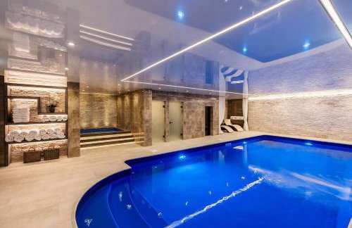 Lux Manor Sleeps 30 - Pool Sauna Hot Tub Cave - Foto 14