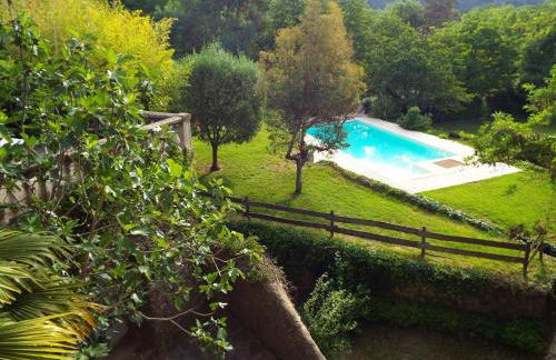 Lovely house with grass garden, shared swimmingpool, next to the river Ardèche - Foto 60