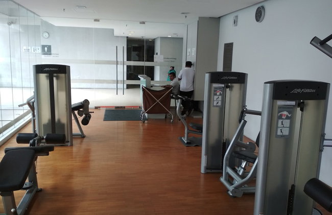 Queens Service Suite at Swiss Garden Residences - Photo 34