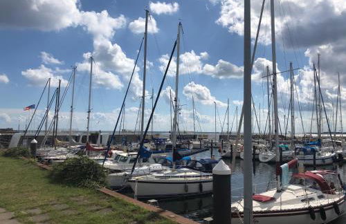 Schwimmendes Ferienhaus Heimathafen - Foto 23