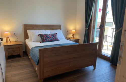 Dimitris place - Photo 11