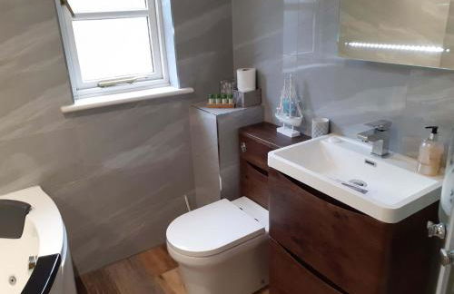 Looe, Cornwall, couples, families, quiet location, views, reliable Wi-Fi, modern cottage - Foto 35