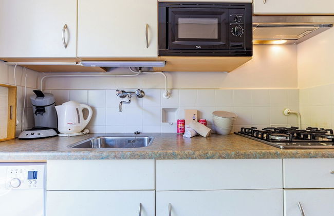 Attractive Apartment Near Vlissingen Beach - Photo 32