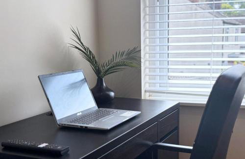 Stylish 2BR - Sleeps 6 - Central Stourbridge Gem - Foto 10