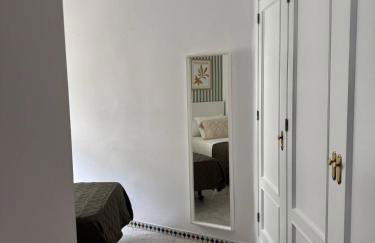 LA CASA DEL PATIO Dúplex con Encanto & Patio Típico a 2 min de Plaza de la Corredera - Foto 25