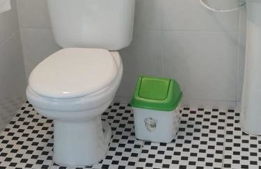 Carnaval a partir 5 diárias - 15 pessoas- Linda Casa de praia com Super piscina 12x5 Novinha com 3 níveis, Wi-Fi, Tv led,jardim , churrasqueira completa - Photo 45