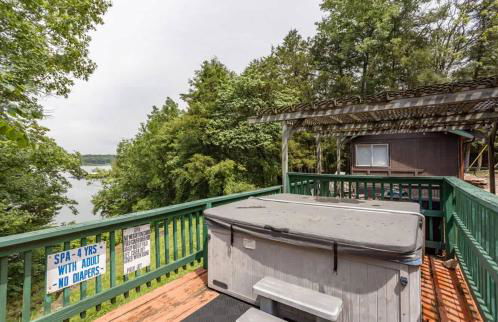 Table Rock Lake Cabin - Sassafras #14 with Lake Access Hot Tub Outdoor Pool - Foto 27