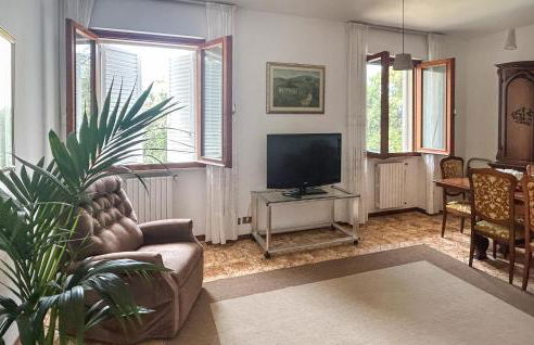 Lovely Apartment In Collesalvetti - Foto 12