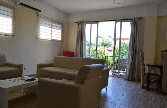 Almendares , Knocking on Cuba - Photo 8