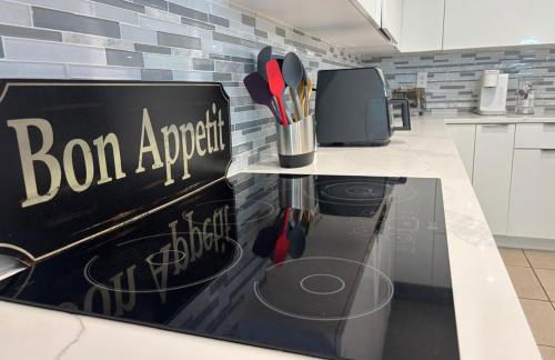 Peaceful Gated Oasis Near Nature Preserve - Foto 16