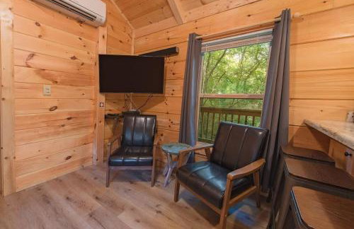 Peggers Cabin Luxury Rustic Tiny Cabin Spa - Foto 7