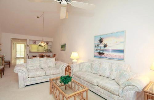 Lagoon front 2BR condo overlooking the golf course - Foto 29
