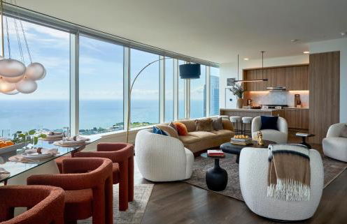 Lux Apts with Lake Views and Top Amenities - Foto 69