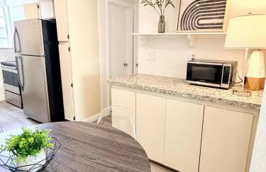 Sunny Miami Beach Getaway , Steps from the Ocean! - Foto 3